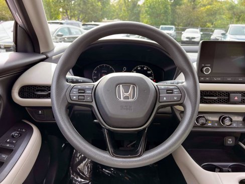 Certified 2023 Honda HR-V LX image 13