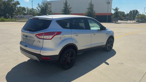 Used 2016 Ford Escape SE w/ SE Cold Weather Package image 8