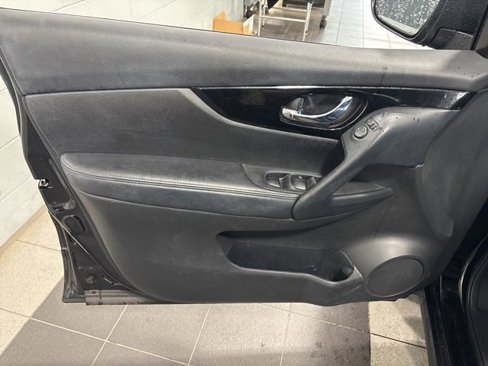 Certified 2022 Nissan Rogue Sport SV image 9