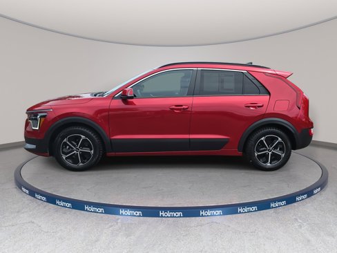 Used 2023 Kia Niro EX image 9