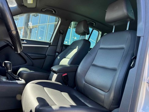 Used 2016 Volkswagen Tiguan R-Line image 15