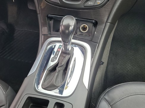 Used 2017 Buick Regal Sport Touring image 31
