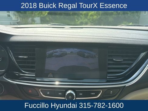 Used 2018 Buick Regal Essence w/ Driver Confidence Package #1 image 21