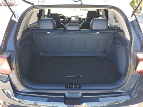 Certified 2020 Hyundai Venue image 19