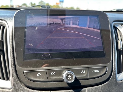Used 2022 Chevrolet Malibu LS image 15