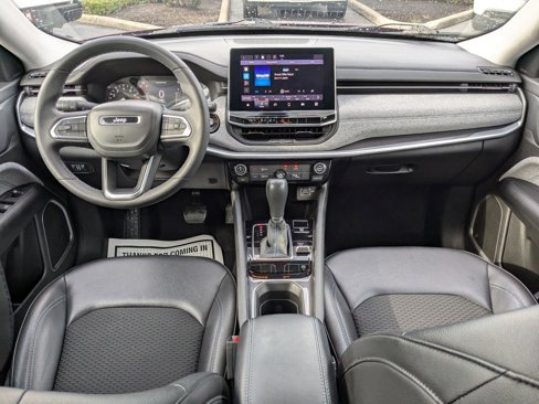 Used 2022 Jeep Compass Latitude image 18
