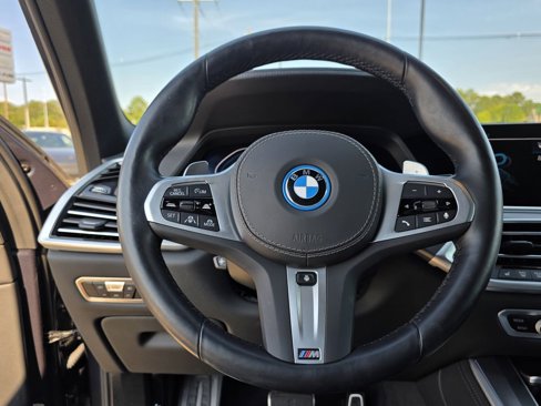 Used 2022 BMW X5 xDrive45e w/ M Sport Package image 26