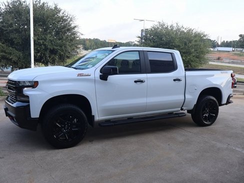 Used 2021 Chevrolet Silverado 1500 LT Trail Boss w/ Bed Protection Package image 13
