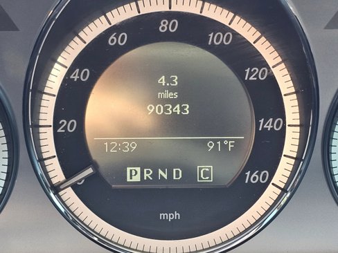 Used 2010 Mercedes-Benz C 300 4MATIC Sedan image 11