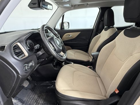 Used 2016 Jeep Renegade 75th Anniversary image 16