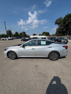 Used 2024 Nissan Altima 2.5 SV image 5