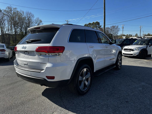 Used 2017 Jeep Grand Cherokee Laredo w/ Quick Order Package 2BE image 7