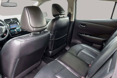 Used 2016 Nissan Leaf SL w/ Premium Package image 17