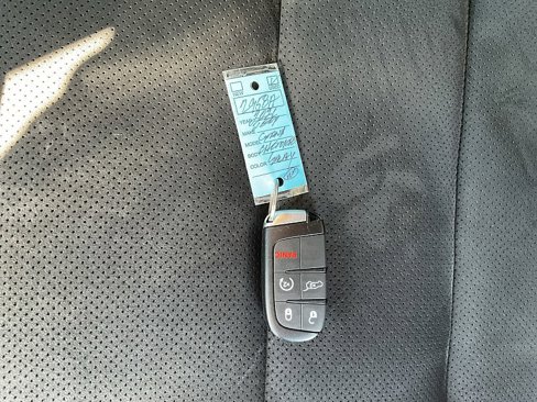 Used 2021 Jeep Grand Cherokee Laredo X image 54