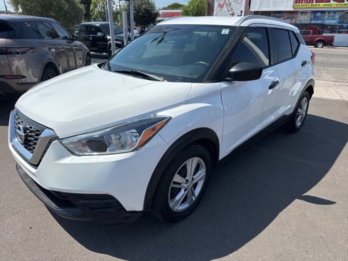 Used 2019 Nissan Kicks S image 4