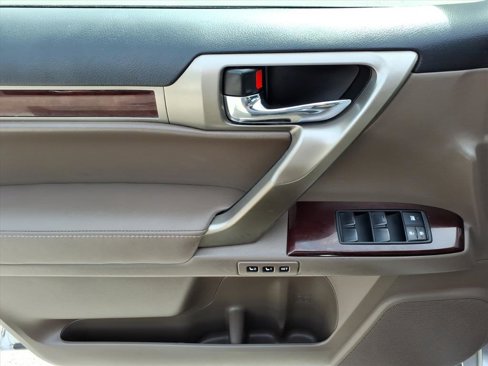 Used 2019 Lexus GX 460 Premium image 13