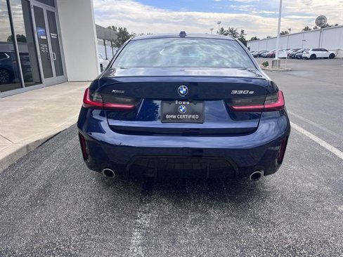 Certified 2023 BMW 330e xDrive w/ M Sport Package image 4