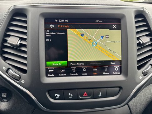 Used 2023 Jeep Cherokee Altitude Lux image 19