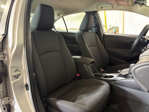 Used 2023 Toyota Corolla LE image 27
