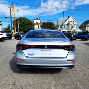 Used 2023 Honda Accord EX image 18