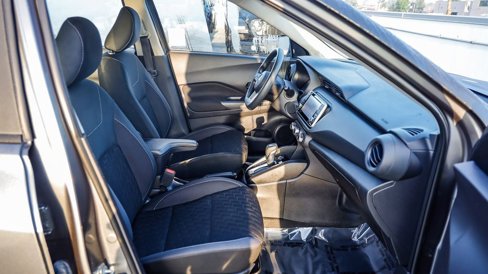 Used 2021 Nissan Kicks S image 17