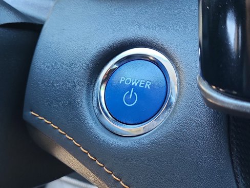 Used 2022 Toyota Highlander Bronze Edition image 17