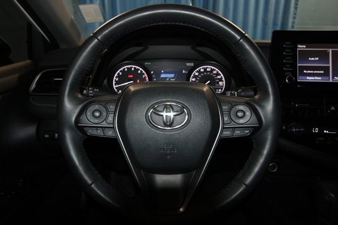 Used 2023 Toyota Camry SE image 11