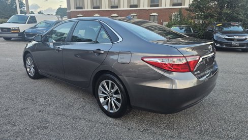 Used 2016 Toyota Camry XLE image 5