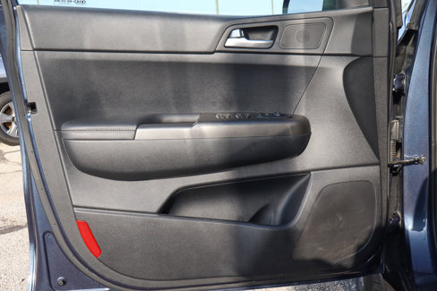 Used 2022 Kia Sportage LX image 13