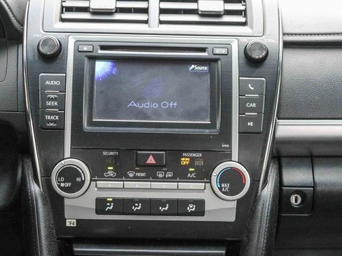Used 2013 Toyota Camry SE image 14