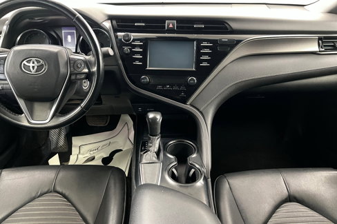 Used 2019 Toyota Camry SE image 14