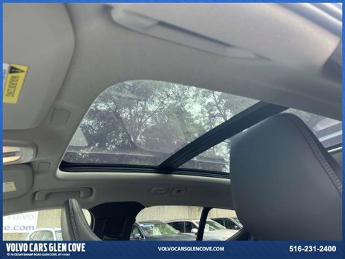 Certified 2023 Volvo XC40 B5 Plus w/ Protection Package Premier image 20