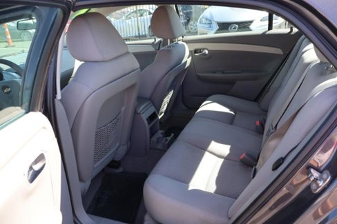 Used 2011 Chevrolet Malibu LS image 18