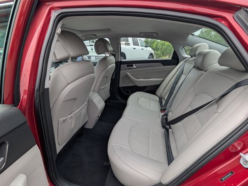 Used 2016 Hyundai Sonata Sport w/ Option Group 1V image 13