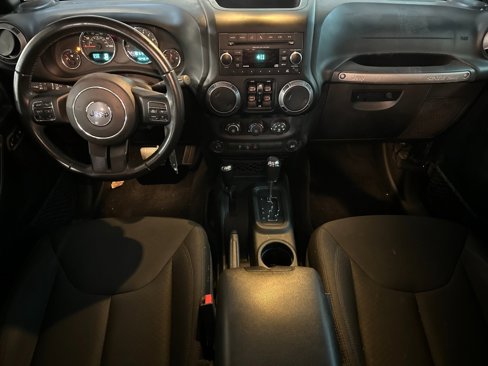 Used 2018 Jeep Wrangler Unlimited Sport S image 12