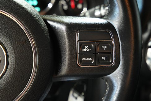 Used 2016 Jeep Wrangler Unlimited Sahara w/ Connectivity Group image 30