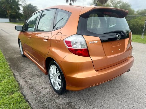 Used 2011 Honda Fit Sport image 11