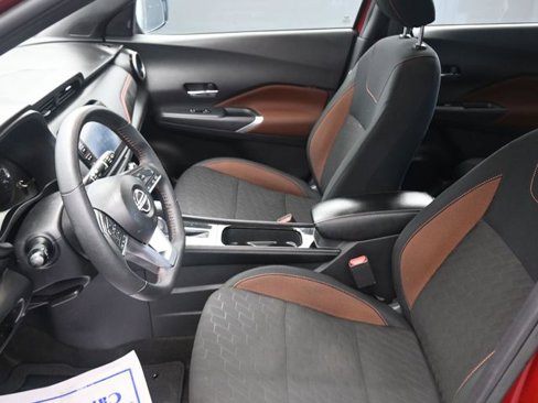 Used 2024 Nissan Kicks SR image 11