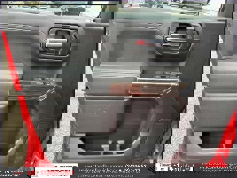 Used 2021 Chevrolet Silverado 1500 LT w/ Bed Protection Package image 15