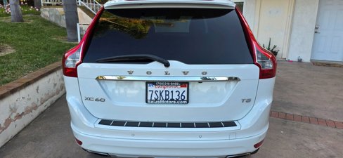Used 2016 Volvo XC60 T5 Platinum image 4