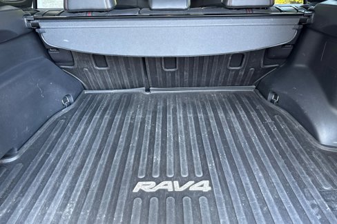 Used 2021 Toyota RAV4 XSE image 19