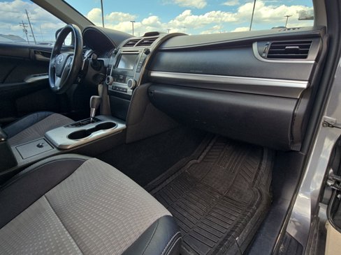 Used 2014 Toyota Camry SE image 26