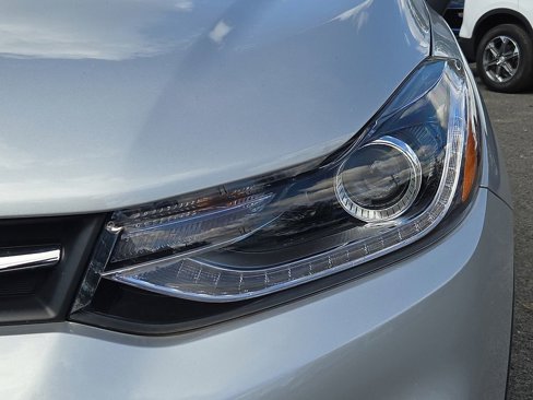 Used 2022 Chevrolet Trax LT w/ LT Convenience Package image 14