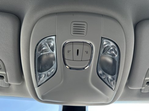 Used 2019 Jeep Compass Altitude image 17