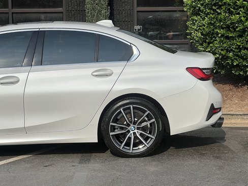 Used 2019 BMW 330i Sedan image 11