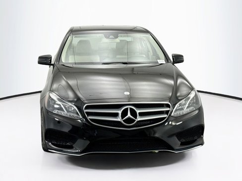 Used 2016 Mercedes-Benz E 350 4MATIC Sedan image 2