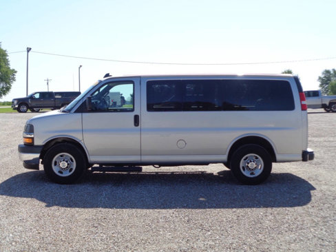 Used 2018 Chevrolet Express 2500 LT w/ LT Preferred Equipment Group image 3
