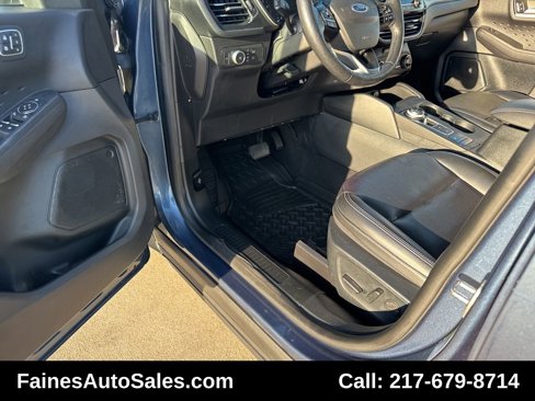 Used 2020 Ford Escape SEL image 3