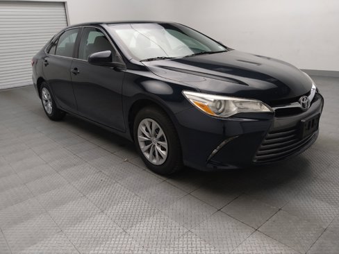 Used 2016 Toyota Camry LE image 13