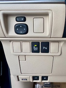 Used 2013 Lexus ES 300h image 18